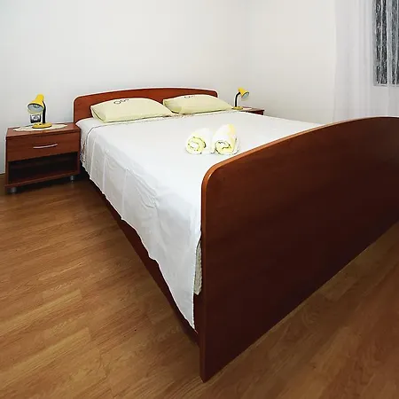 Bijuk Apartment *
